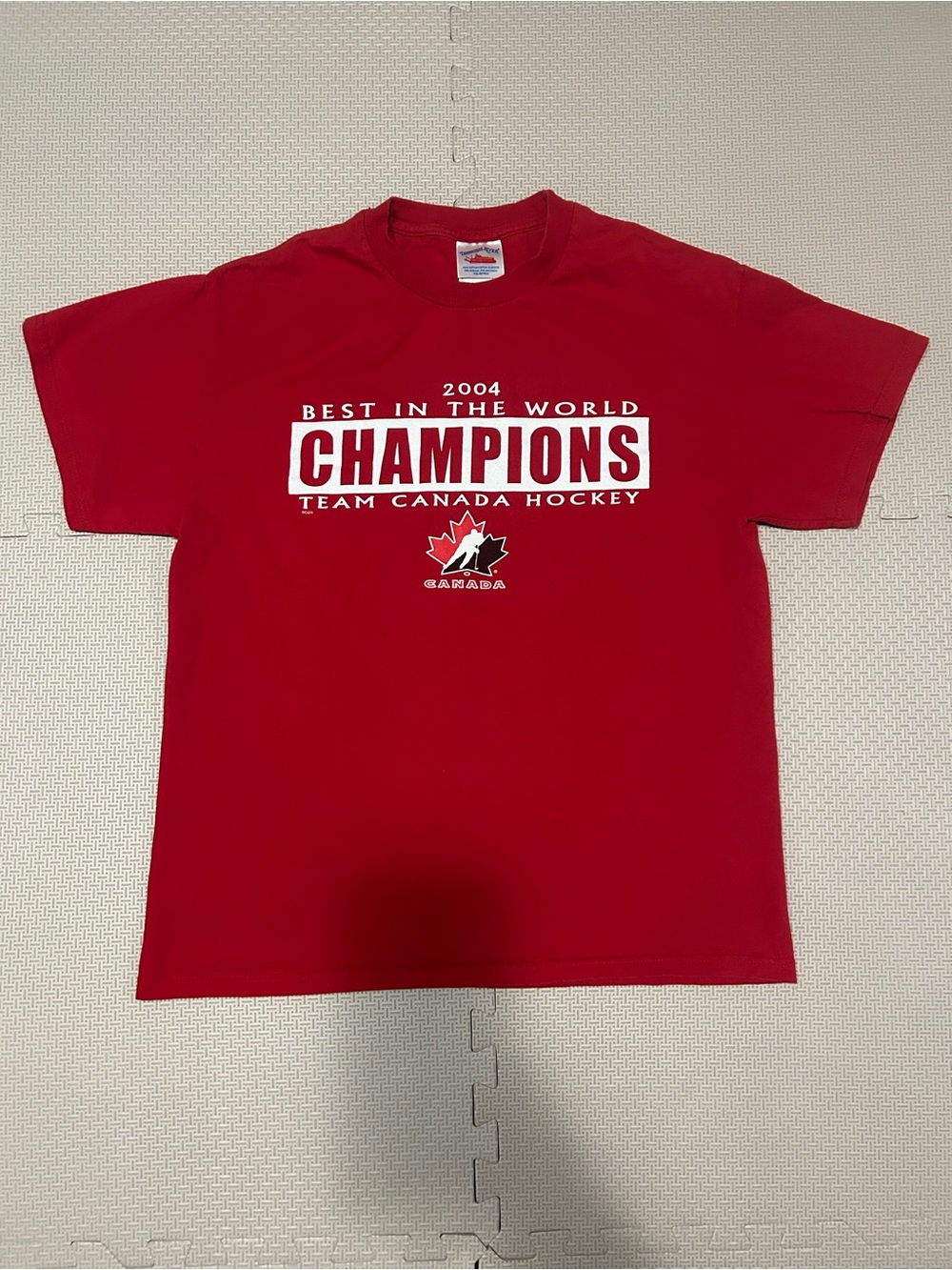 Team Canada Hockey 'Champions' Red Men’s T‑Shirt